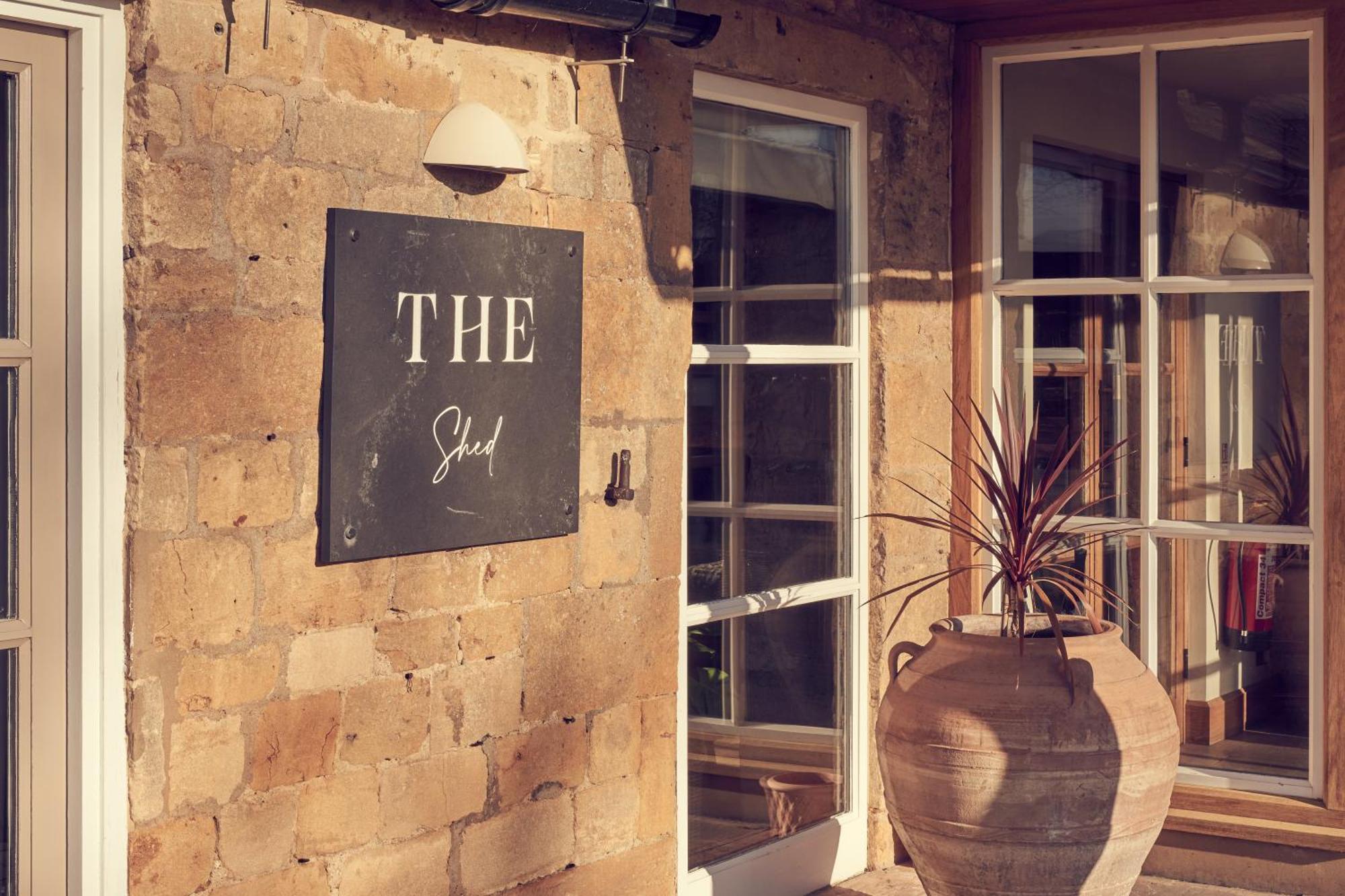 Dormy House Hotel Broadway  Exterior photo